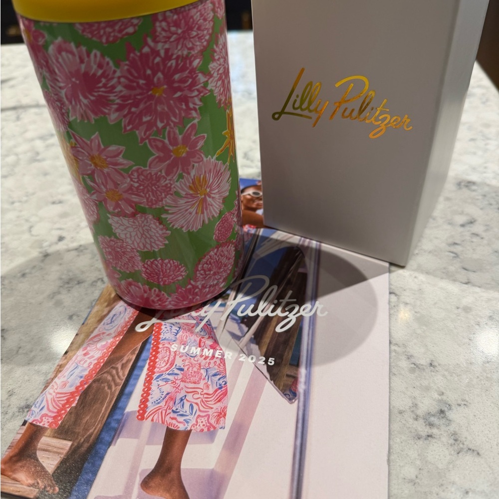 Lilly Pulitzer Seaside Garden Slim Can Cooler